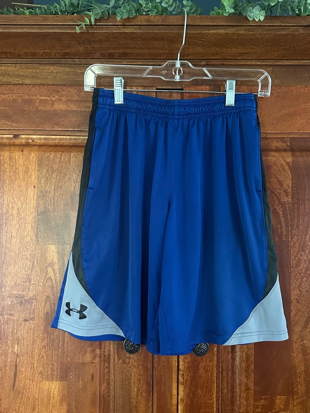 Youth Large Under Armour Athletic Shorts